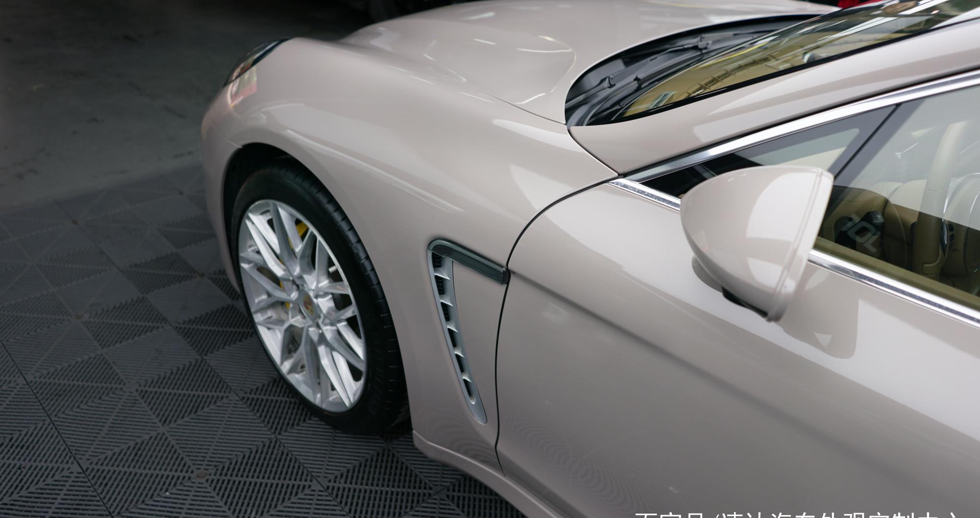 保时捷帕拉梅拉改色默卡米,强劲的性能外粉嫩嫩