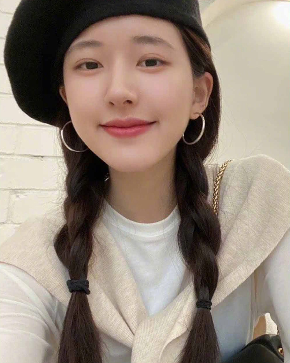 甜甜的双马尾发型天真浪漫少女心满满青春靓丽可爱无敌