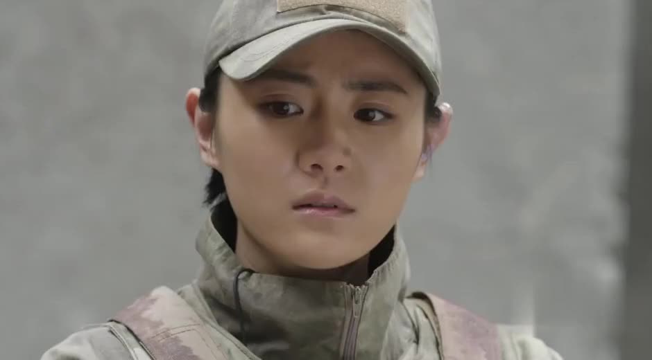 王星半夜跑步,突然回忆起之前,和龙丹丹跑步 为您推荐: 没想到王 