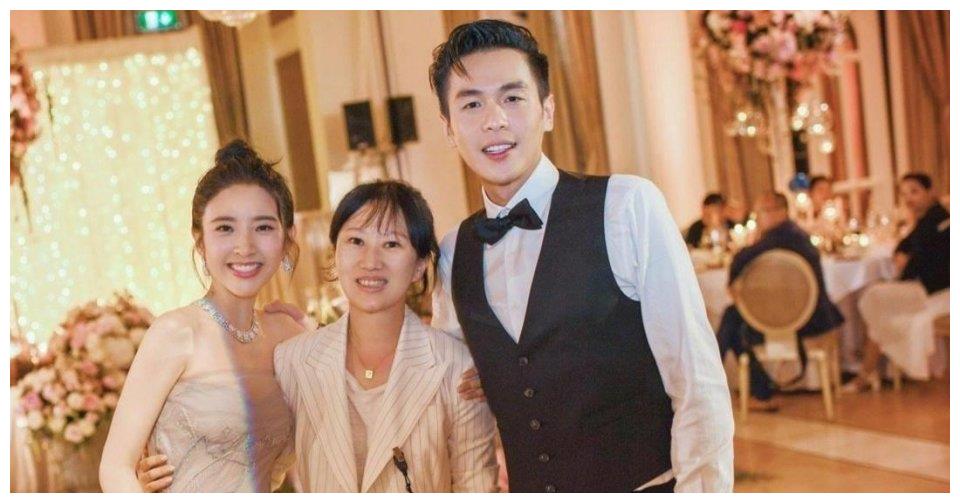 照片之后几天,就传来了产女的好消息而面对媒体的围观和关注,张若昀没