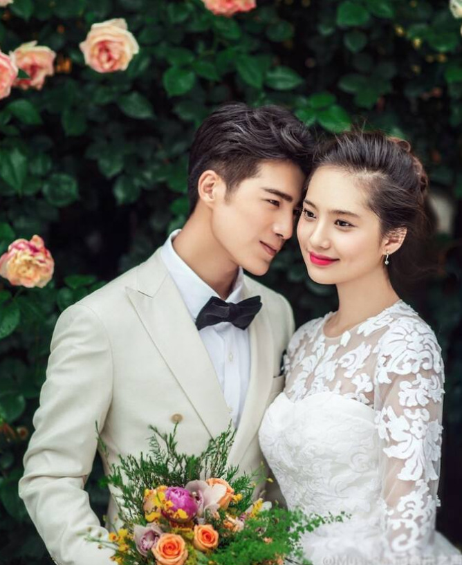 面对二胎跟谁姓的问题,姜潮的回答引人称赞,成为模范丈夫