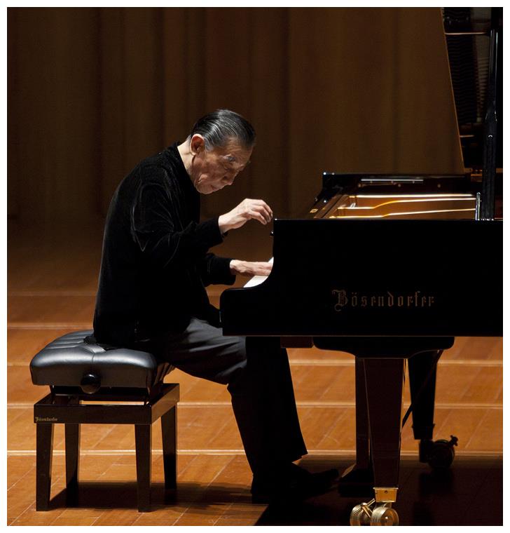 "钢琴诗人"傅聪离世 陈萨:他的离世是一个传奇的结束