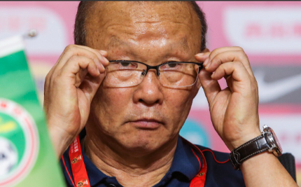 软柿子只剩国足？务实防反逼出澳大利亚真身，越南赢得尊重