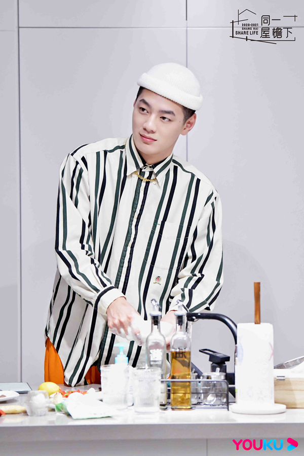 同一屋檐下彬神告白苏到邓紫棋李诞做好人不如浪子回头