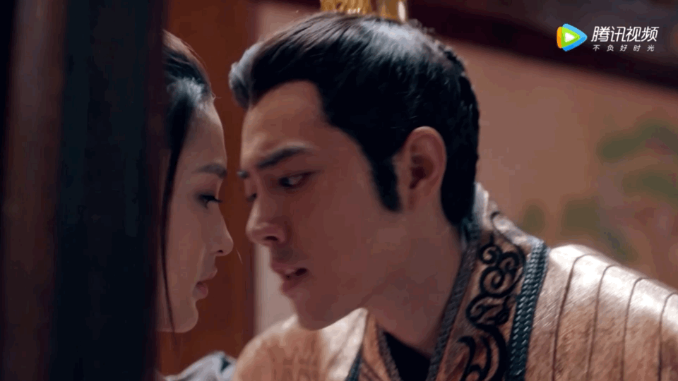 肖战新剧献吻李沁演技尬到真爱粉吐槽杨紫无形被坑