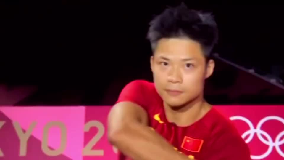 奥运场上他们用同一个动作，宣誓我来自中国！