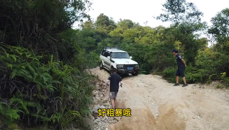 80遭遇石头坎卡底，队长巧引新路线，真越野巧干不乱干