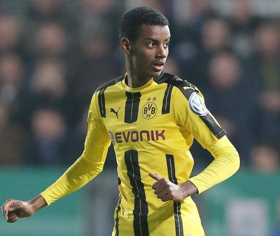 欧洲黑店伊萨克成皇马枪手目标皇家社会没决定权多特早留后手