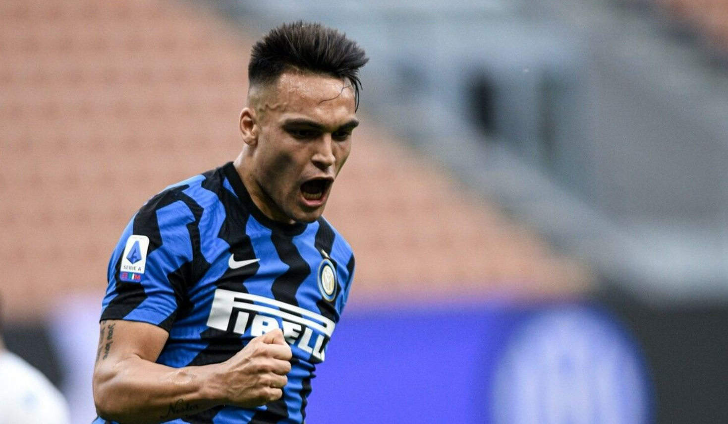 国米一夜三消息:巴雷拉续约,体能伤病危机,免签奥纳纳|汉达诺维奇