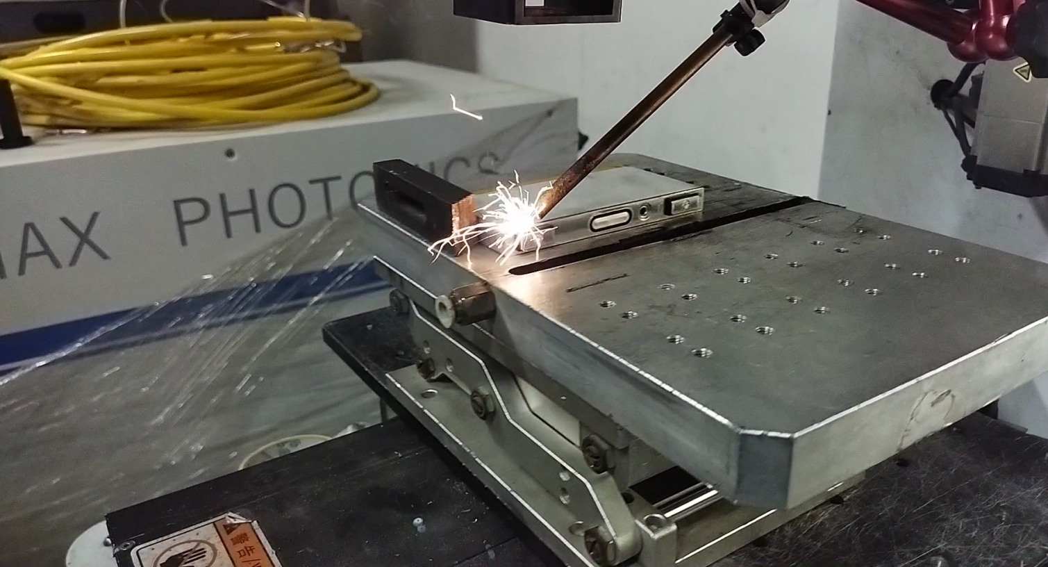 动力电池壳体焊接工艺分析创鑫激光解决工艺问题