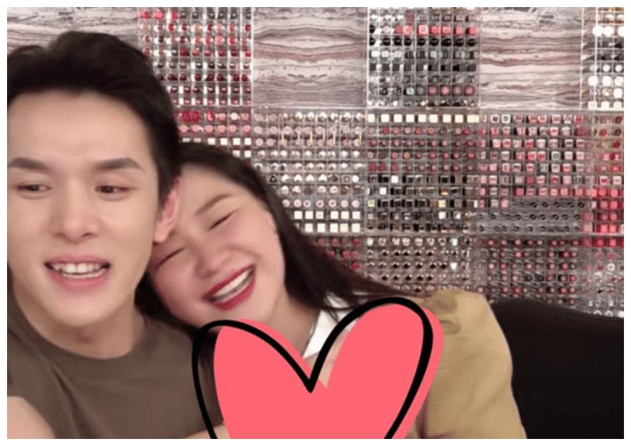 李佳琦金靖被曝恋情女方宣誓主权发文好希望你也在哦