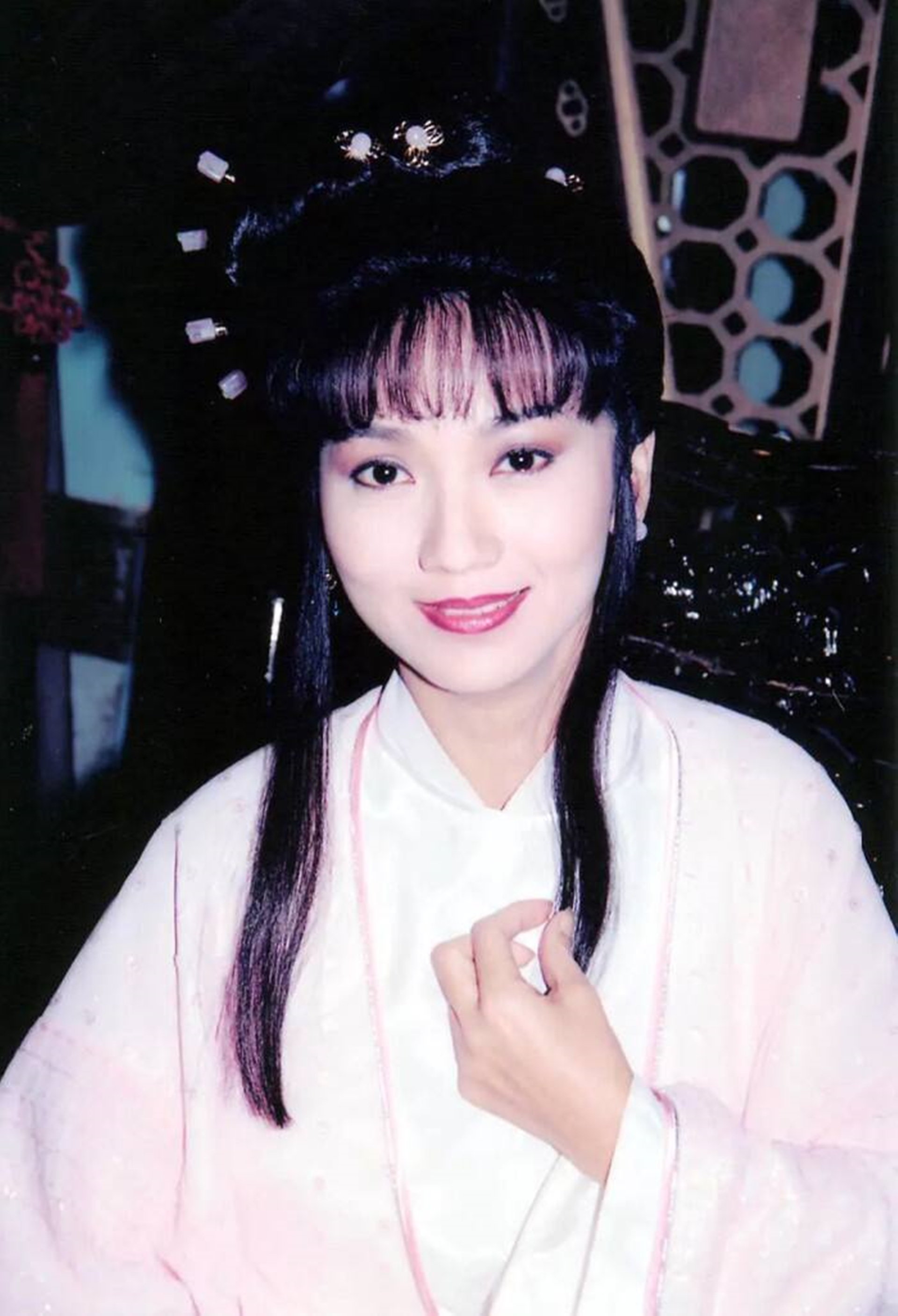 《新白娘子传奇》中,赵雅芝分饰两角,为何观众不喜欢胡媚娘?