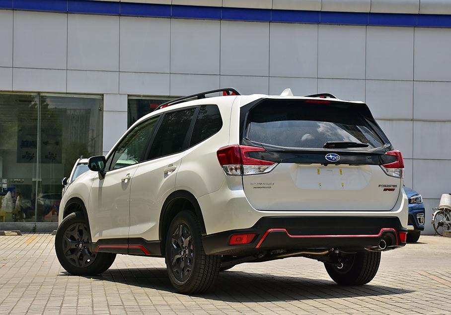 实拍2021款森林人运动版:斯巴鲁要"醒悟"了吗?