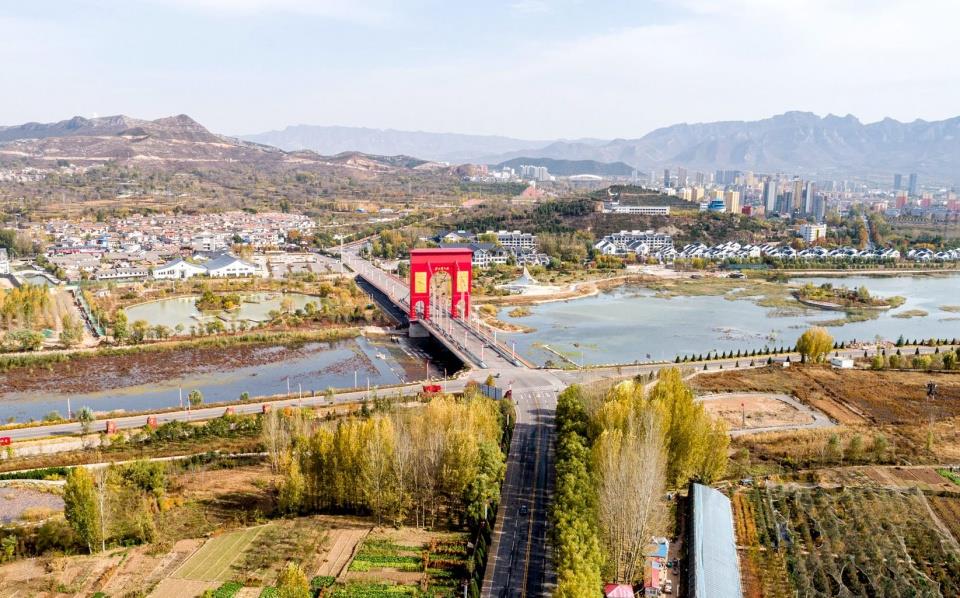 八路军129师司令部村口清漳河上赤水湾大桥雄伟庄严