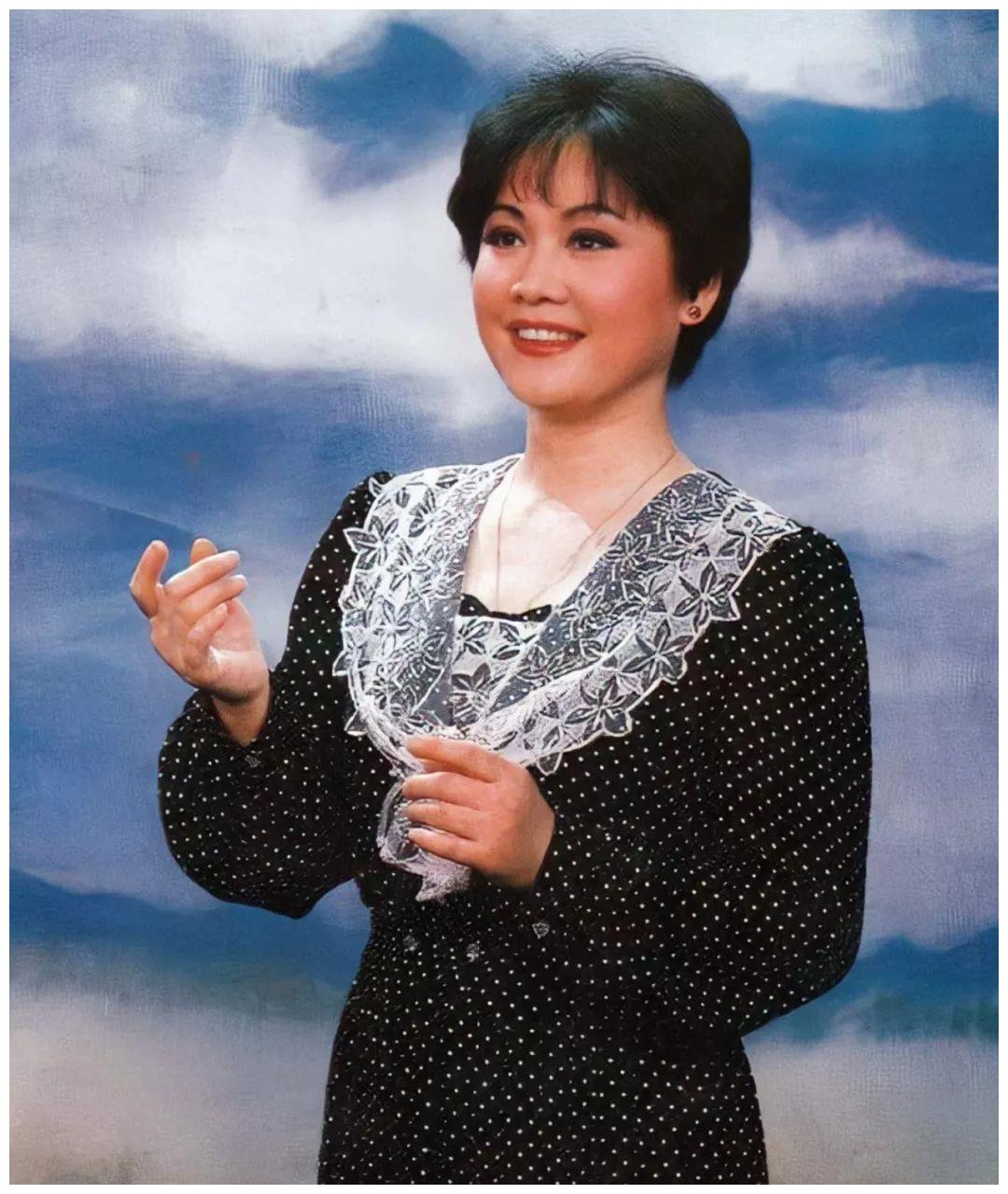 李谷一与《难忘今宵》作者聊家常,霸气十足,却被叫小李子__财经头条