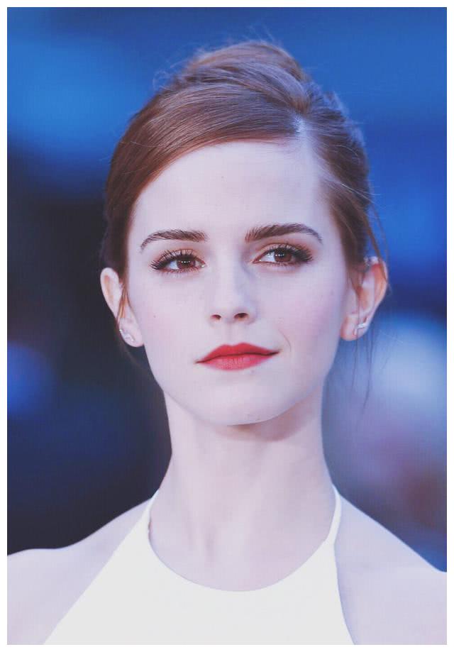 艾玛·沃特森,演了11年的赫敏,还是这么美!