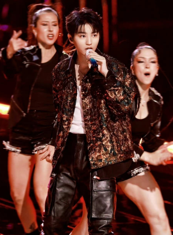 7场跨年晚会,芒果台地市收视率第一,王俊凯单手吊威亚摇滚飞天休闲区蓝鸢梦想 - Www.slyday.coM 7场跨年晚会,芒果台地市收视率第一,王俊凯单手吊威亚摇滚飞天休闲区蓝鸢梦想 - Www.slyday.coM