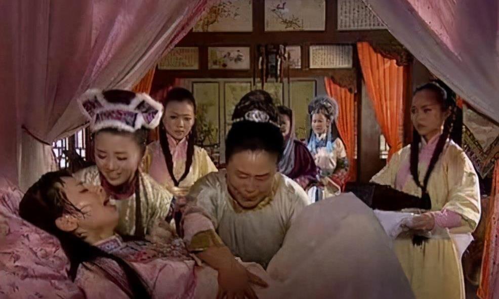 别被古装剧骗啦!古代生孩子根本就不是躺着生,“花样”多得很|分娩|生孩子|产妇_新浪新闻