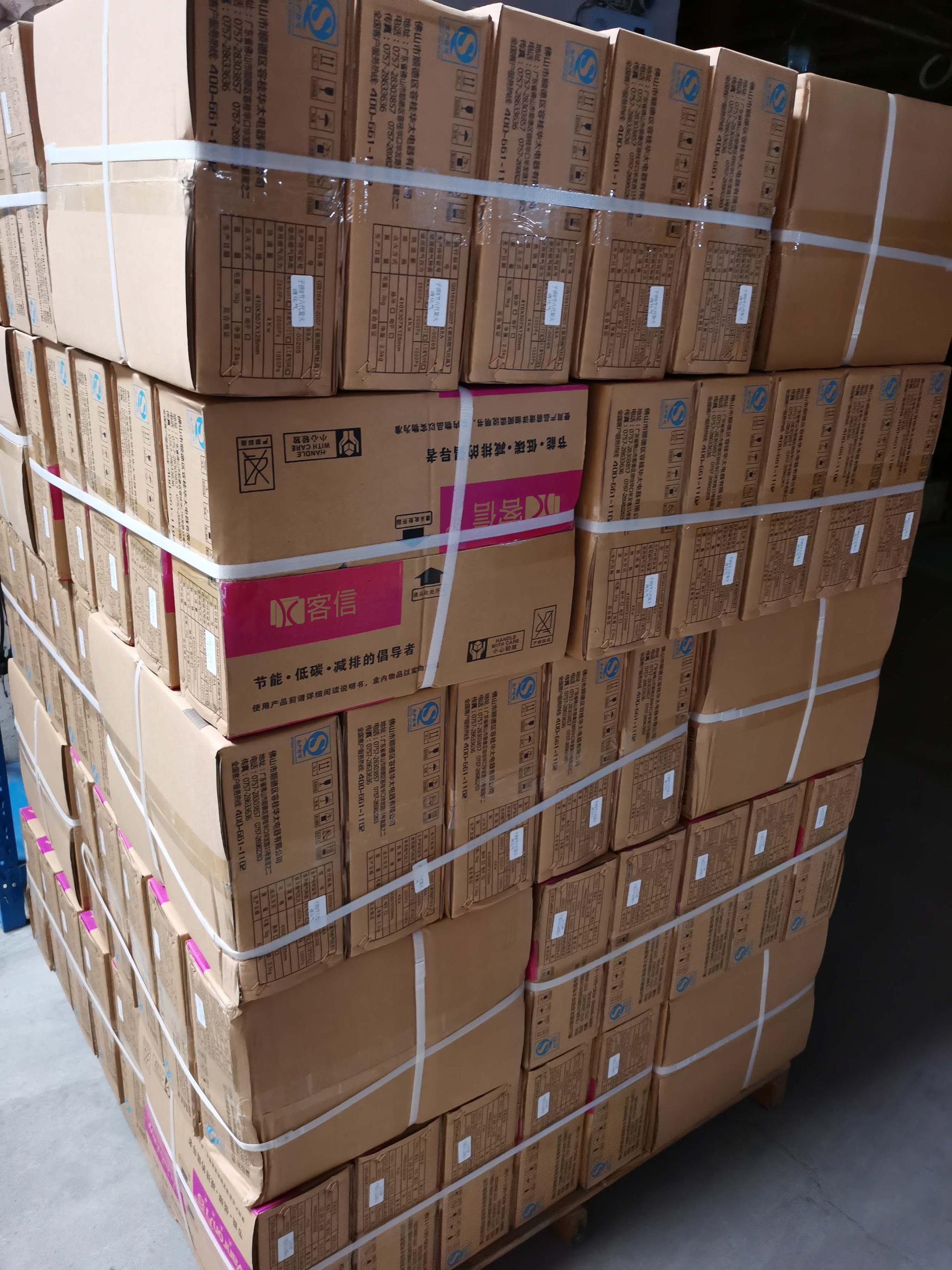 来瞧瞧,燃气灶生产中的现场,看看灶具内部样子是怎样的