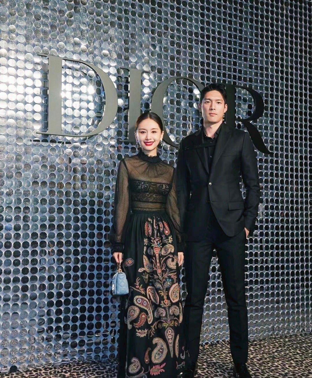 王子文吴永恩牵手走红毯,官宣恋情三天,就合体撒狗粮