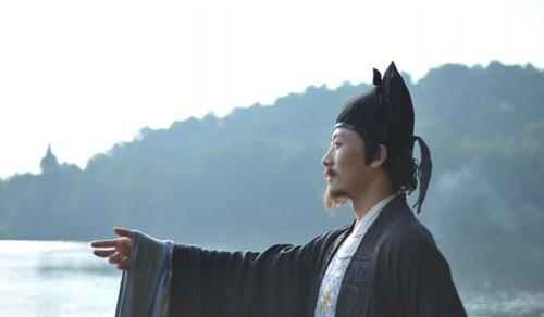 李白一生只上了2年班却玩遍三山五岳，钱从哪里来休闲区蓝鸢梦想 - Www.slyday.coM