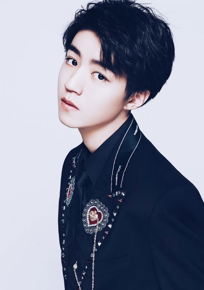 tfboys王俊凯,当初的偶像小少年,蜕变为沉稳干练帅型男