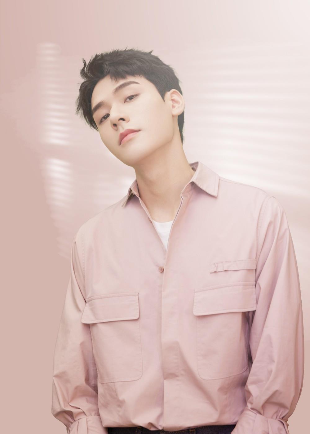 把好看的图掌握在自己手里龚俊发图看你去看快乐大本营