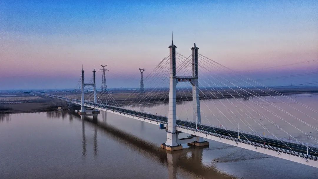 胜利黄河大桥今日开通看建设者如何化整为零修旧如新