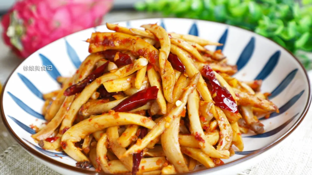 自从学会杏鲍菇的这种做法，再也不撸串了，鲜香麻辣吃一次就上头休闲区蓝鸢梦想 - Www.slyday.coM