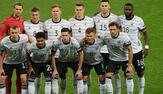 博格巴基米希格雷茨卡三个改后腰位置球员谁适合批量复制