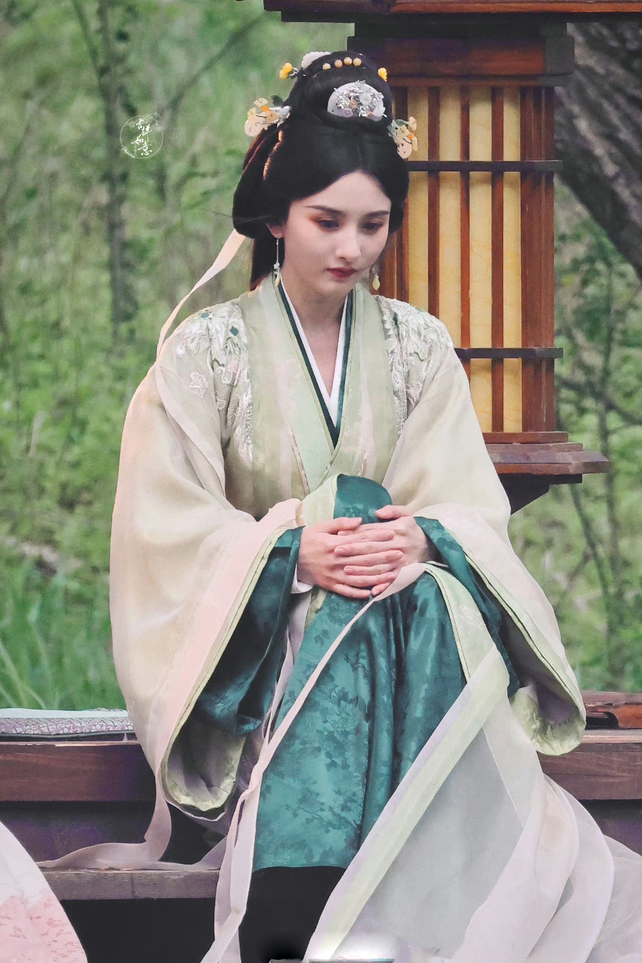 宋祖儿折腰绿色古装造型有祖儿绿色古装婉约又有气质