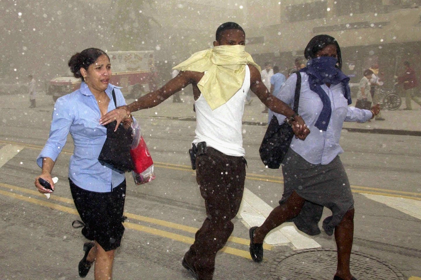 911事件解禁照片人们绝望跳楼3700多人事后患癌