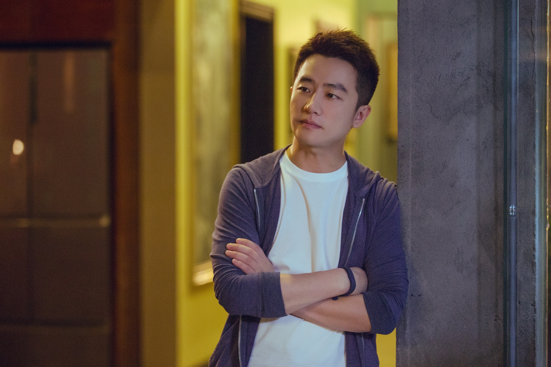 黄轩《完美关系》热播 剧情高燃智斗反派引期待