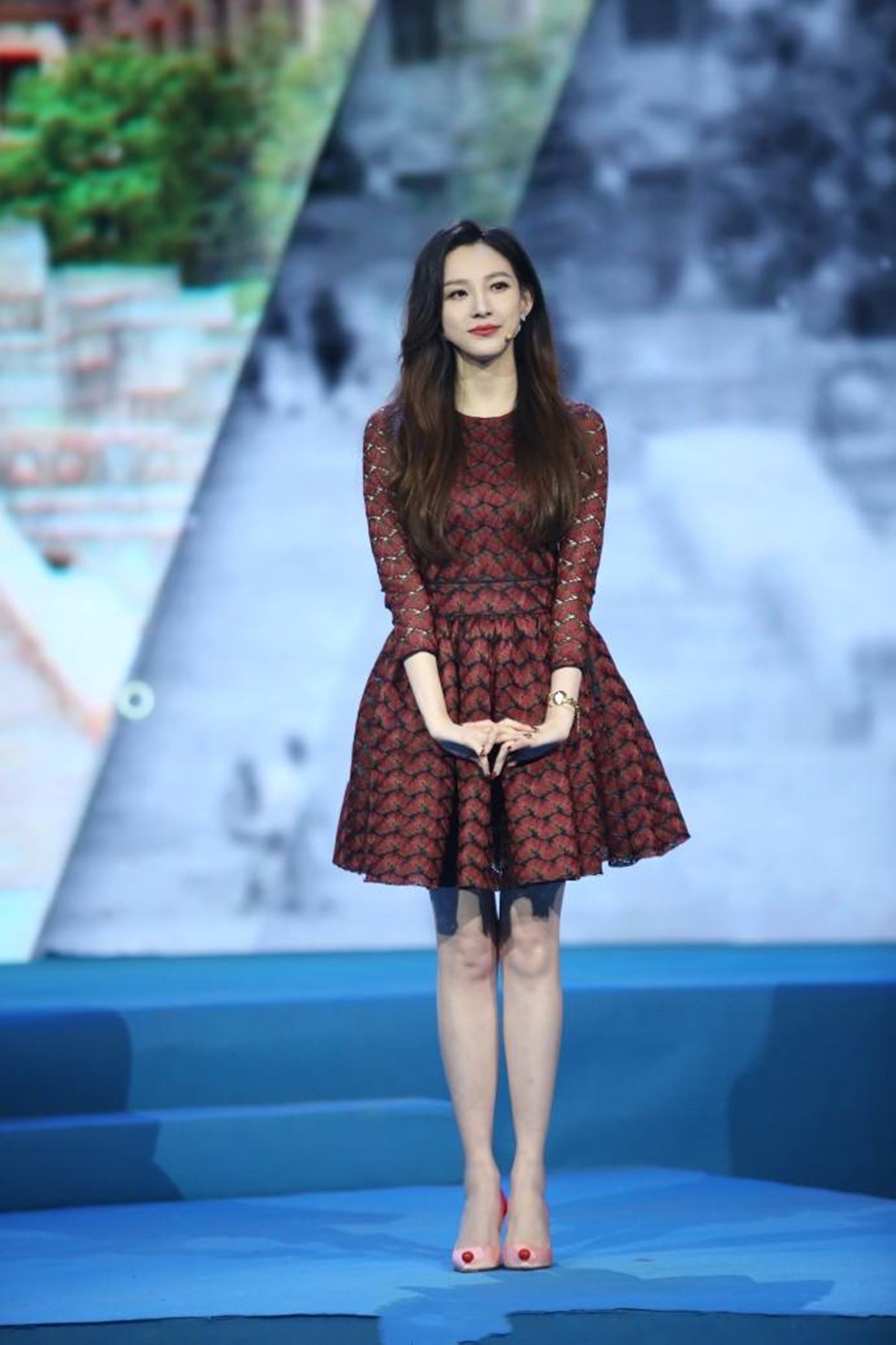 央视春晚节目单公布，撒贝宁再回主持团，时隔五年郭冬临再演小品休闲区蓝鸢梦想 - Www.slyday.coM