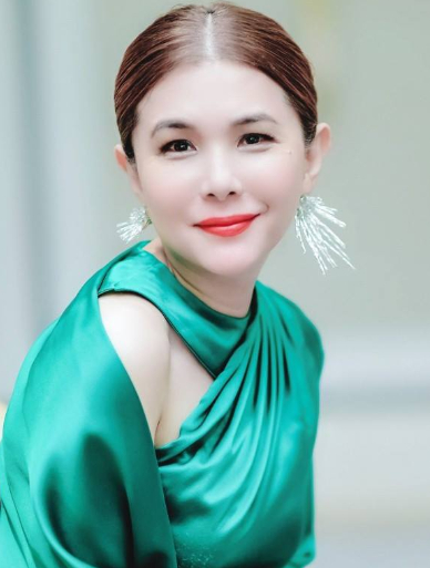 55岁张清芳近况曝光,苦恋曹俊鸿10年分手,嫁豪门15年离婚