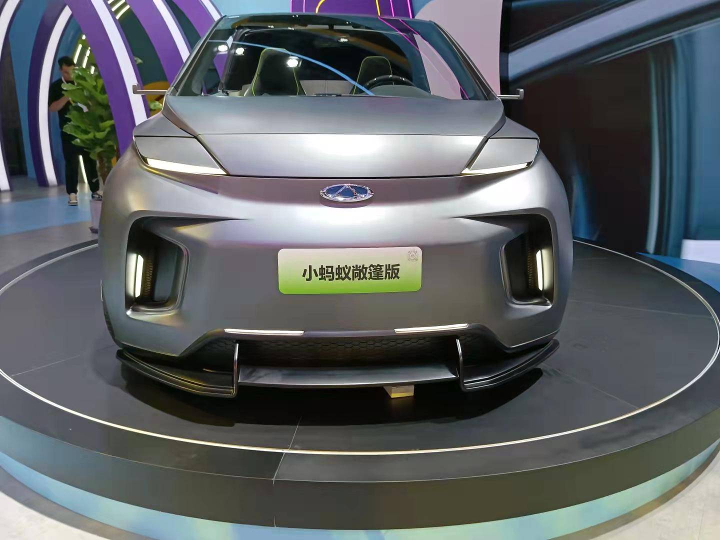 小蚂蚁敞篷跑车大脚蚁硬派越野同台竞技