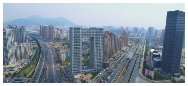 东北最“另类”的城市，不说东北话、不吃东北菜，还满嘴山东味
