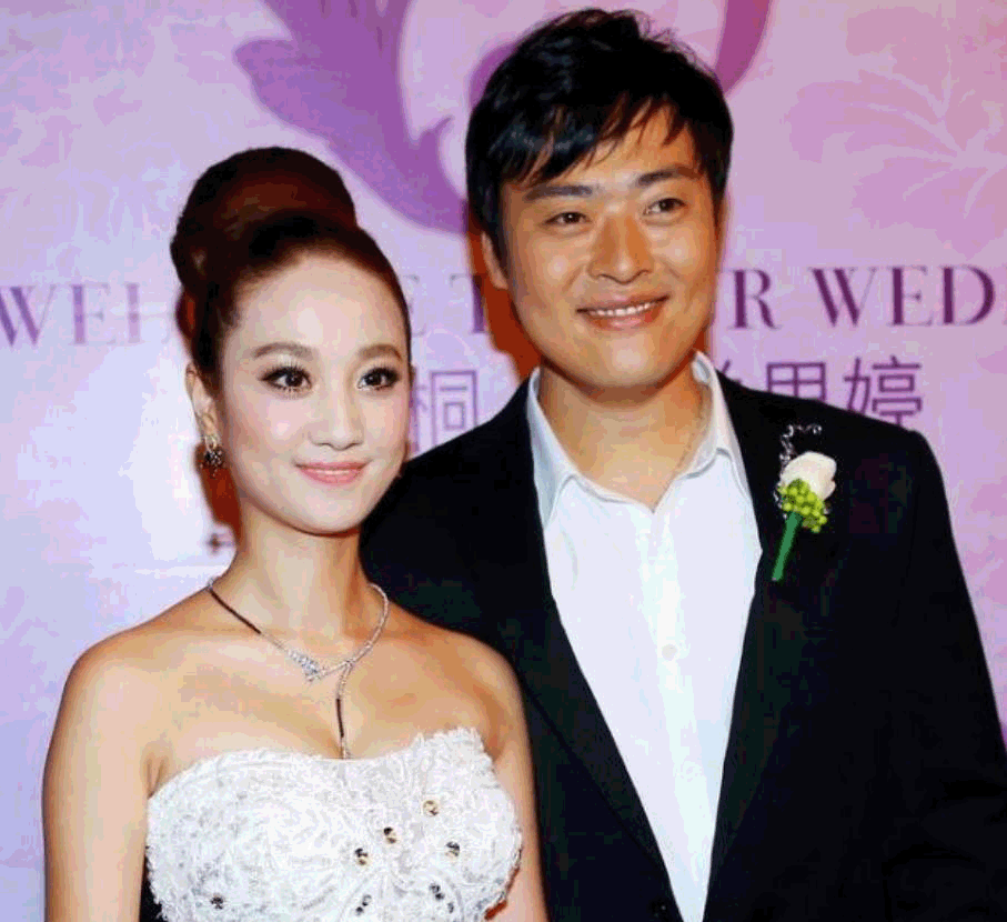 拍戏被炸双目失明,患抑郁差点轻生,妻子不离不弃,终成80后影帝|张桐