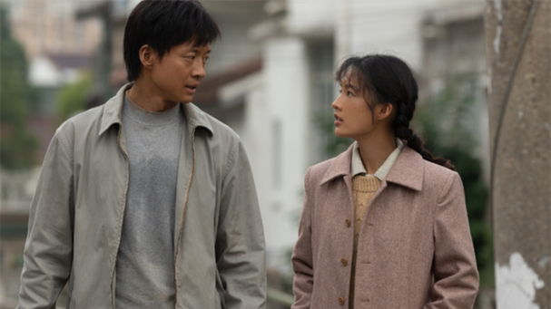 听《人生路》破防，告别 2025，这一年的不易藏在歌声里