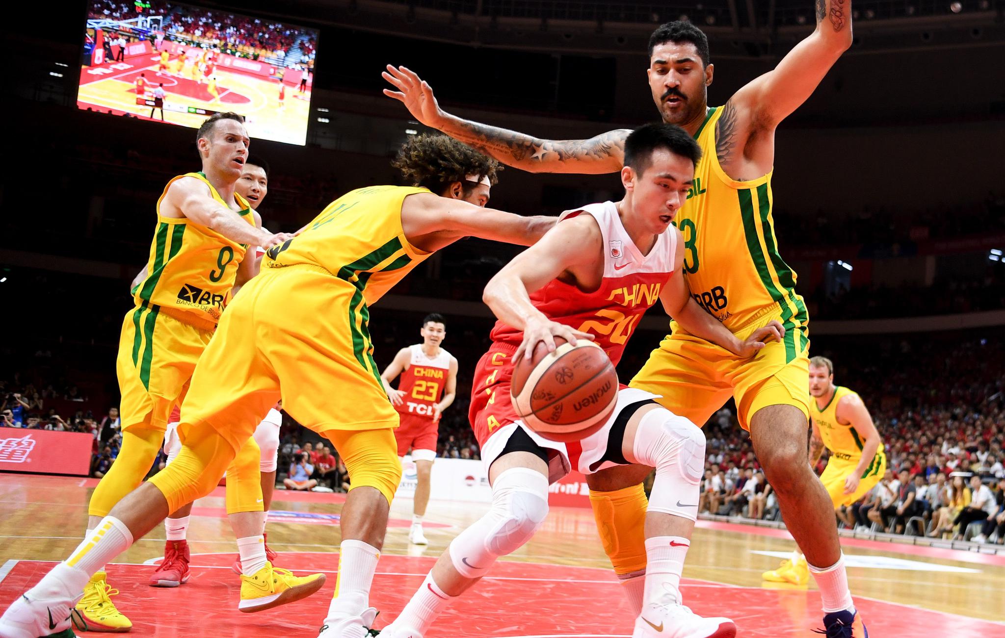 篮球——国际男篮对抗赛:中国队负于巴西队