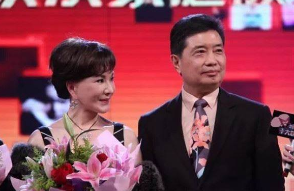 71岁夏台凤近况曝光前夫爱上男人再嫁后收获幸福