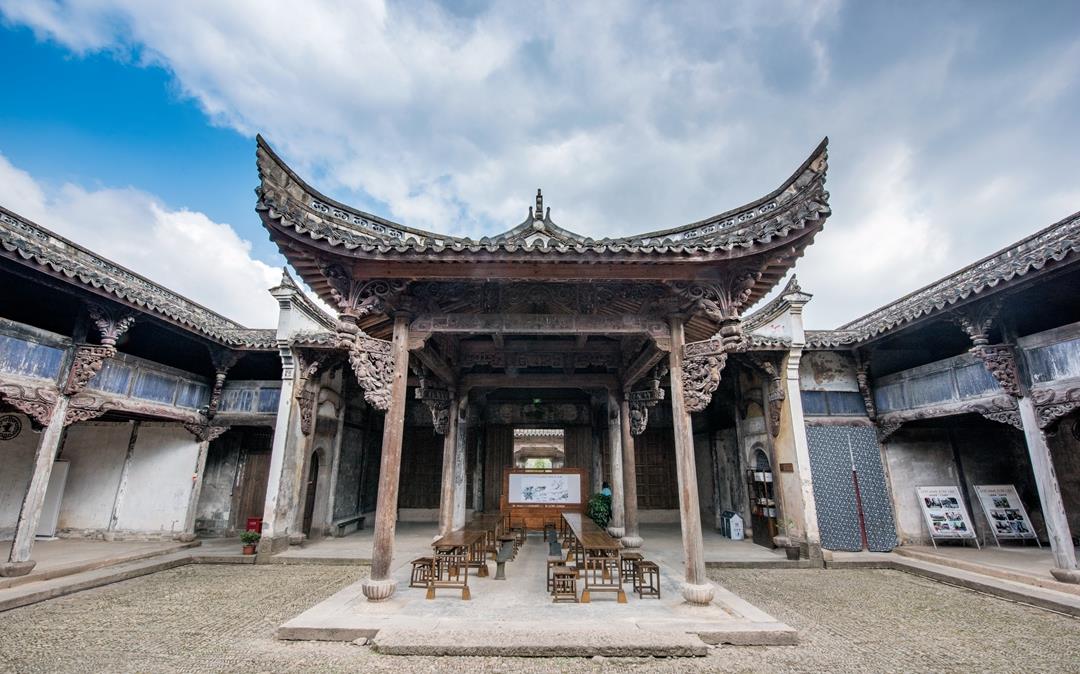 虚竹公祠始建于清朝咸丰年间,已经有一百多年,后人多次对这座祠堂进行
