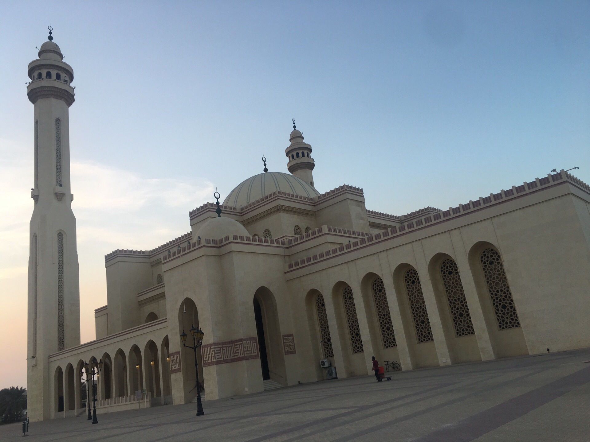游览 西亚 巴林 麦纳麦 法塔赫清真寺