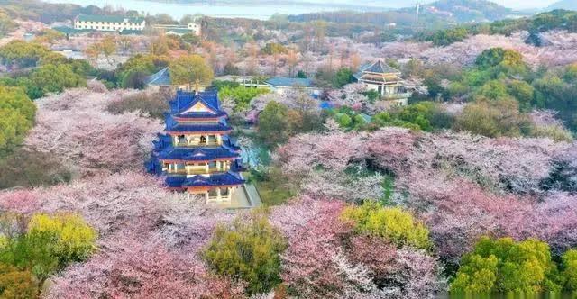 太湖美，美就美在太湖水，也美在太湖明珠无锡__财经头条