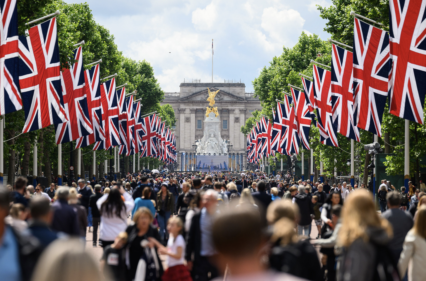 英国王室传奇英国留学专享:96岁女王伊丽莎白二世登基70周年庆典休闲区蓝鸢梦想 - Www.slyday.coM 英国王室传奇英国留学专享:96岁女王伊丽莎白二世登基70周年庆典休闲区蓝鸢梦想 - Www.slyday.coM