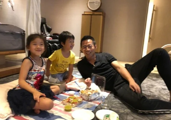 大S官宣离婚后首发声,大方祝福汪小菲:去找新的对象休闲区蓝鸢梦想 - Www.slyday.coM 大S官宣离婚后首发声,大方祝福汪小菲:去找新的对象休闲区蓝鸢梦想 - Www.slyday.coM