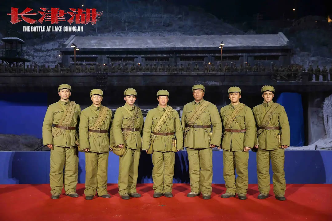 吴京易烊千玺主演的《长津湖》预售破亿后，首映票房就突破2亿休闲区蓝鸢梦想 - Www.slyday.coM