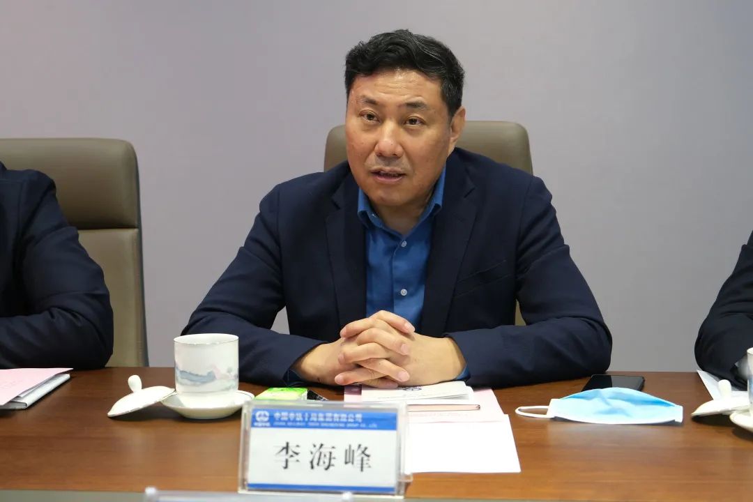 中铁十局总经理李海峰,山东水设党委书记,董事长刘绍清出席了签约仪式