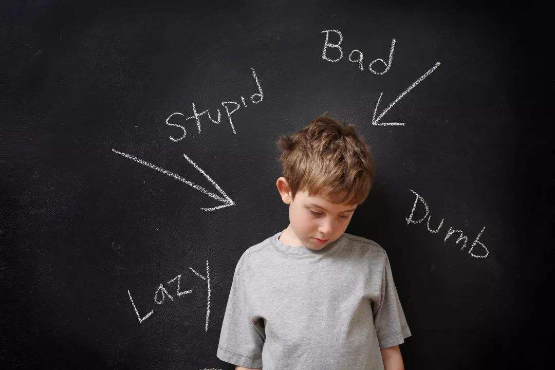 父母都是“预言家”：你所说的话，在孩子身上很容易应验，别不信休闲区蓝鸢梦想 - Www.slyday.coM