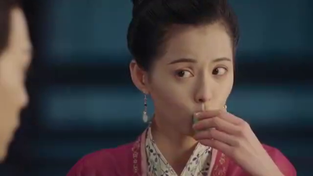 惹不起的殿下大人 王爷腹泻 穿越王妃陪王爷喝药 真爱啊